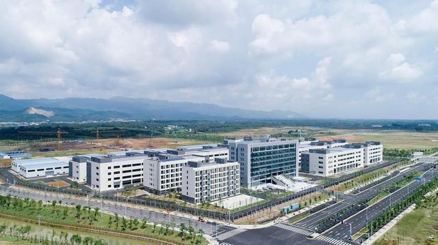 ����̬��j9����վ������ڳнӰ���̫�����ÿ������������÷���һ�ڣ�������������ʩ��������·�����ܽ�ͨ��